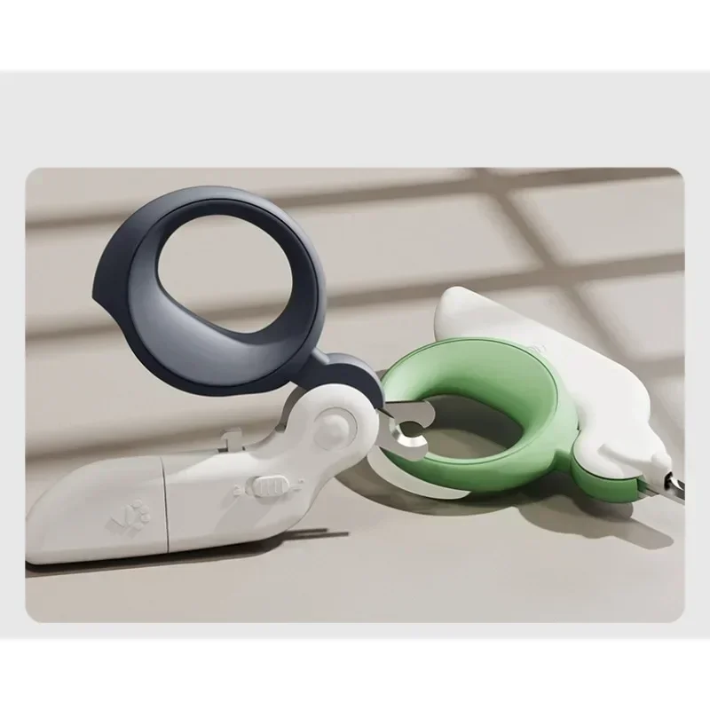 Cat Nail Clipper Manicure Artifact Snail Shape Color Matching LED Light Safety Cut Pet Novice Application