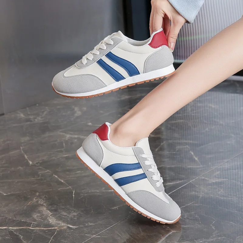 Fashion Classic Running Shoes Women Trainers Shoes Anti-slip Breathable Casual Sneaker Running Comfortable Flat Sports 43