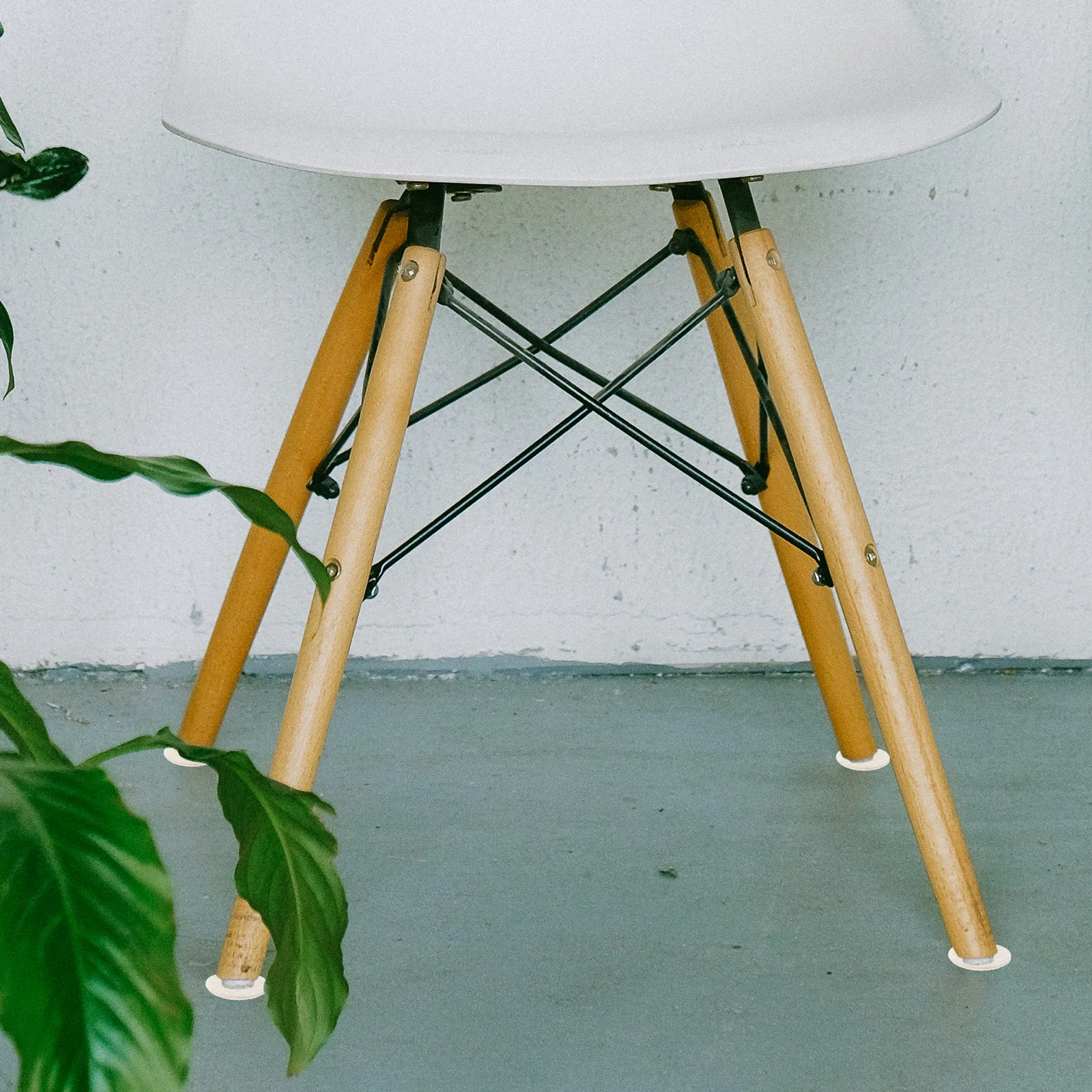 Рисунок 6 - самоклеящиеся накладки на ножки