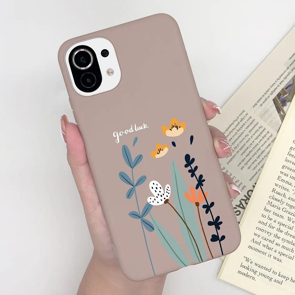 Cute Cartoon Daisy Matte Shockproof Phone Case - Elegant Protection with Casing