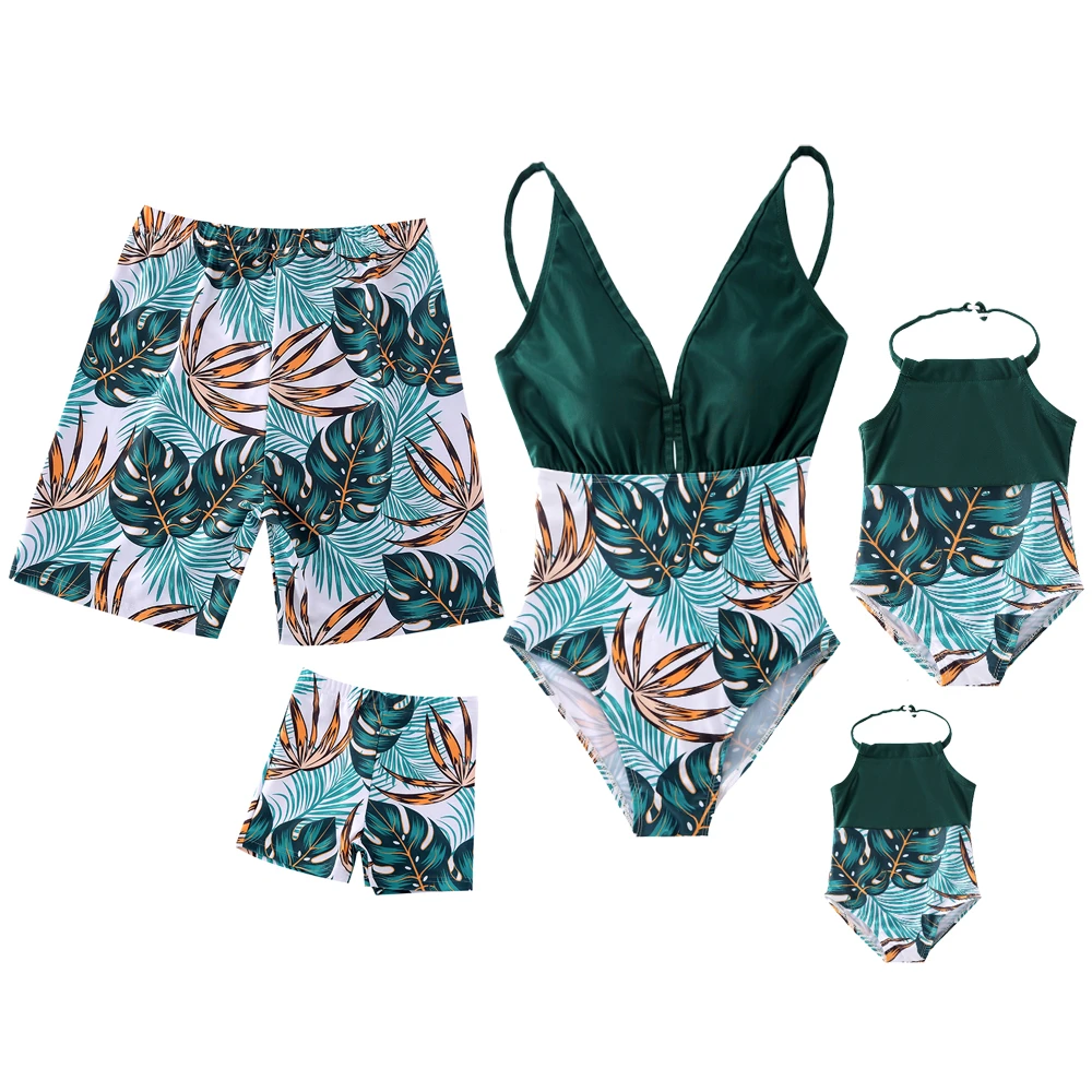 

Hiheart Summer Family Look Swimwear One-Piece Bathing Suit Mom Daughter Swimwear Dad Son Beach Shorts Family Matching Outfits
