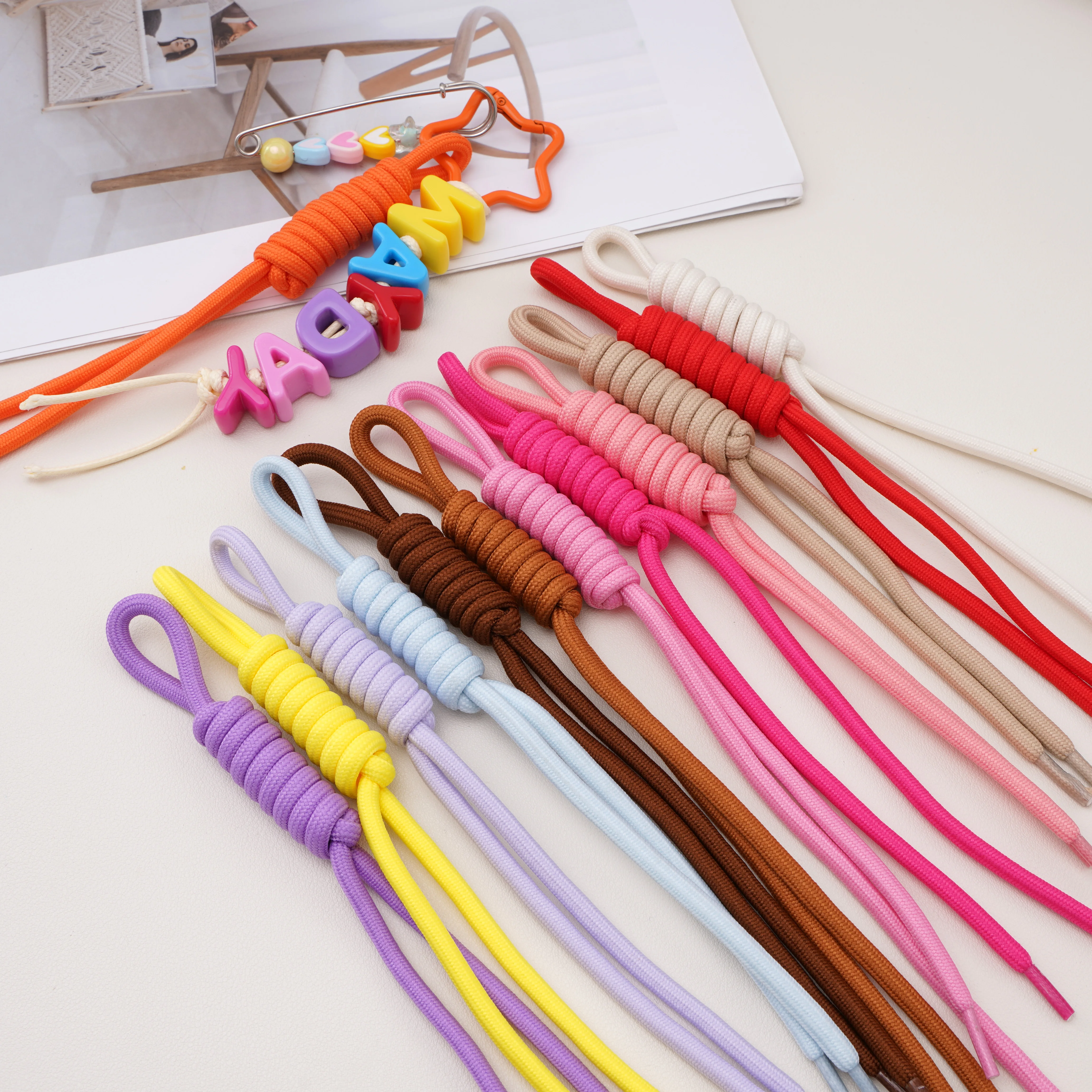 1개/묶음 다채로운 꼬임 끈 열쇠고리 수제 매듭 나일론 로프 코드 실 DIY 키 체인 펜던트 가방 액세서리용 ?