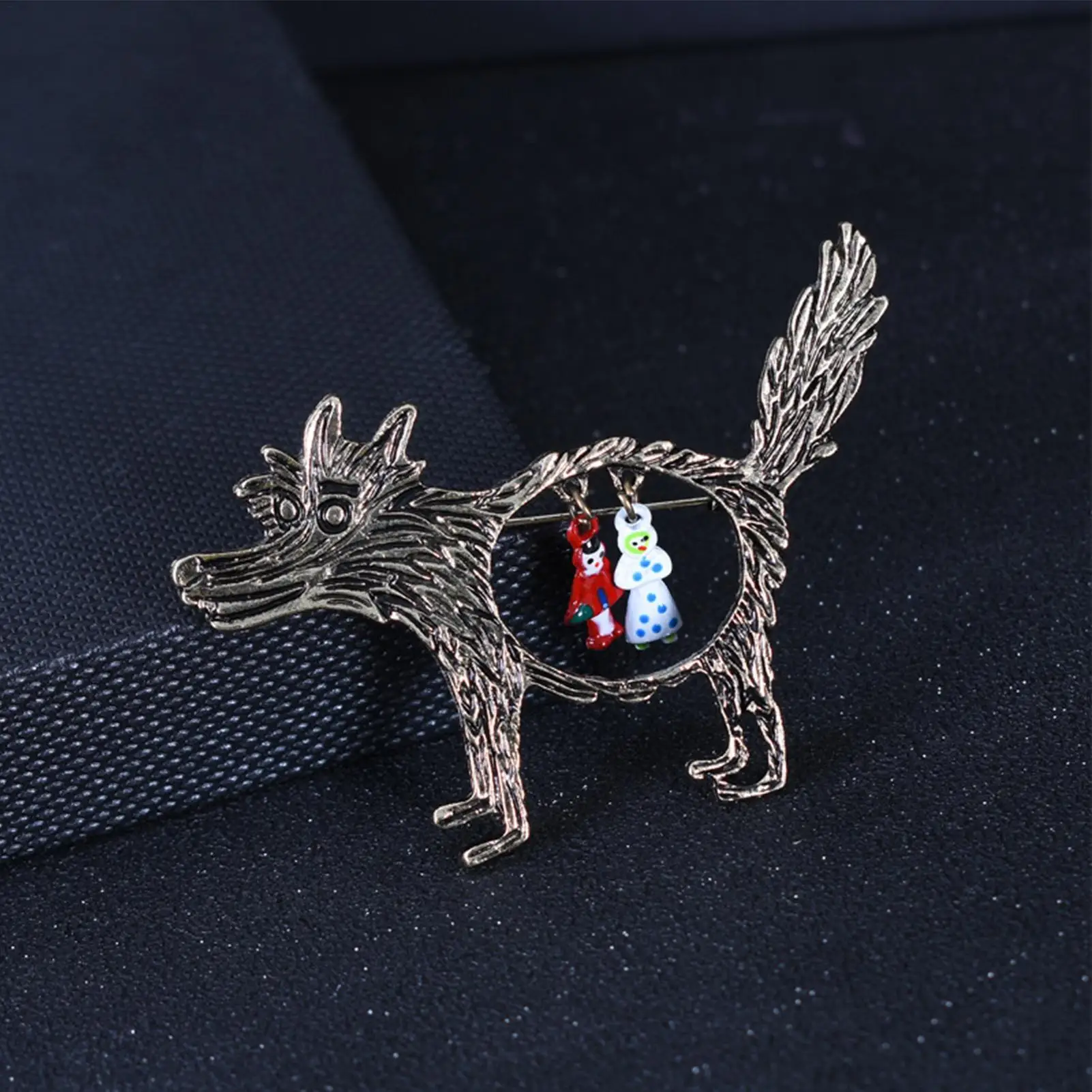 Wolf Brooch Pin Cool Brooch Lapel Pin Wolf Animal Brooch Elegant Holiday Brooch Pin Dress Shirt Clips for Women Girls