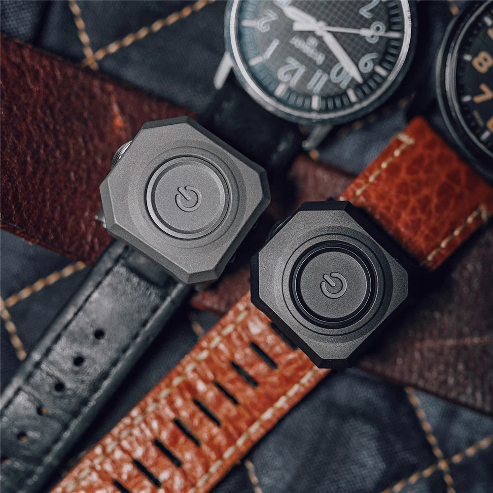 MecArmy CPLU チタン PVD ​​ブラック USB 充電式時計バンド LED ライト