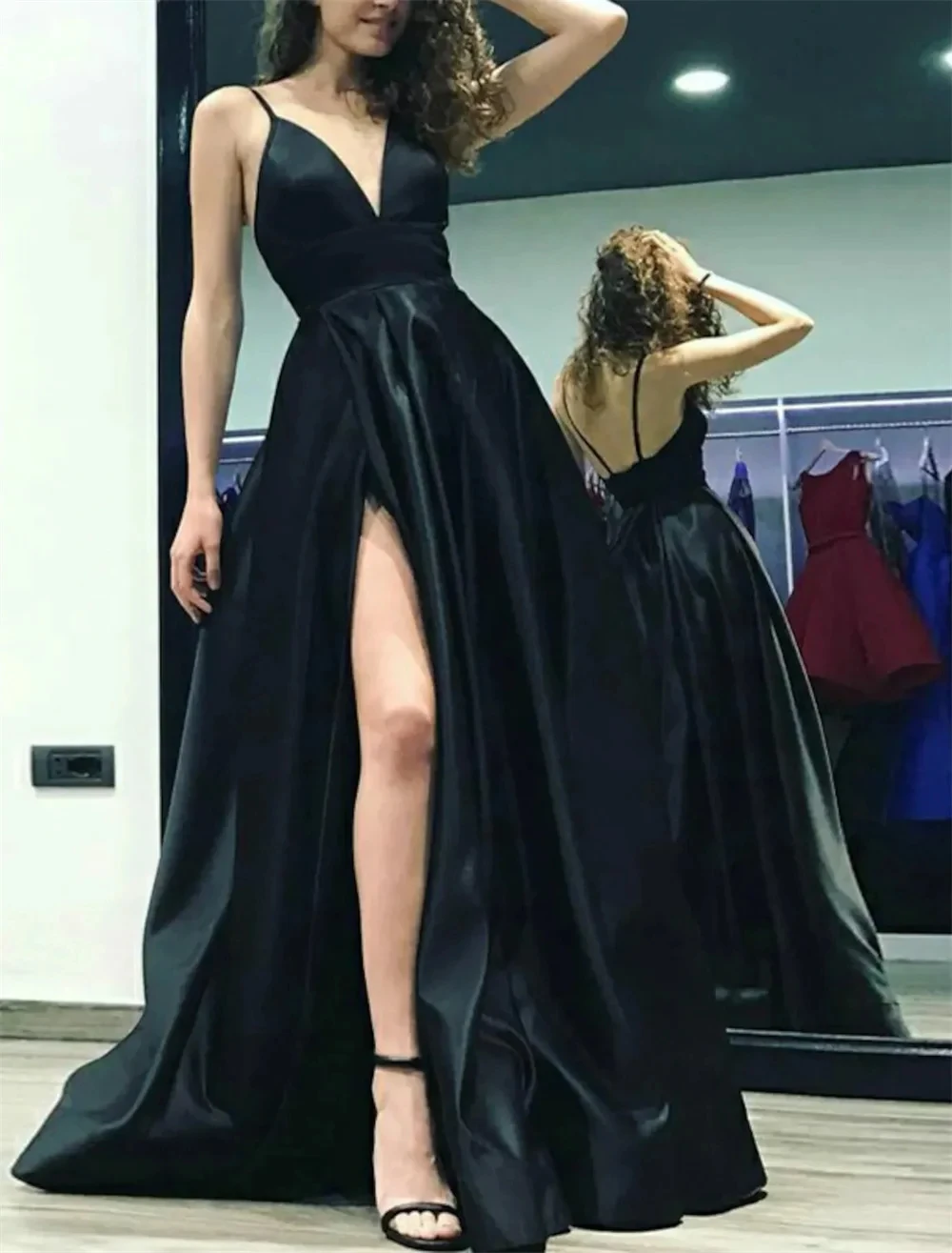 

Minimalist A-Line High Slit Prom Dress Wedding Guest Formal Party Gowns Spaghetti Strap V-Neck Sleeveless Sweep Train Satin 2024