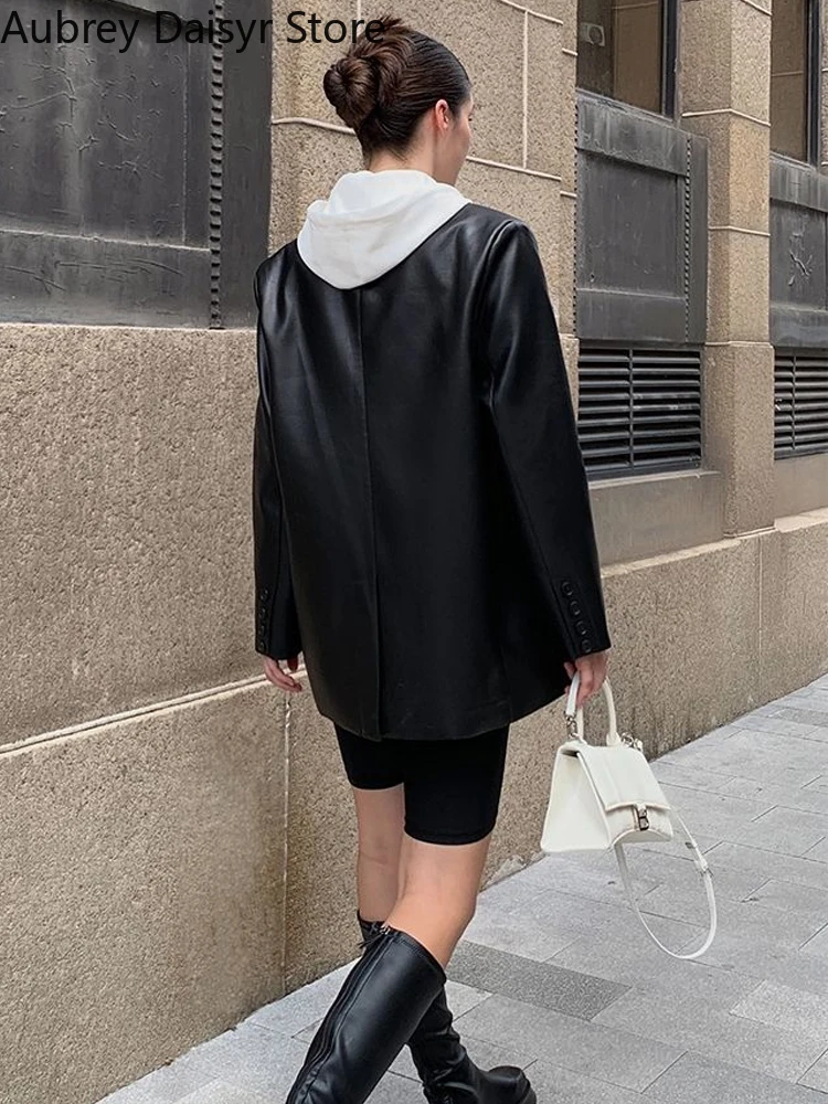 Рисунок 4 - Женский однобортный Блейзер в стиле панк