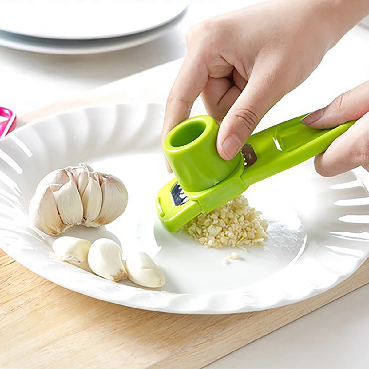 Garlic Ginger Grater Grinder Spice Mill Kitchen Tools Cooking Utensil thumbnail 3