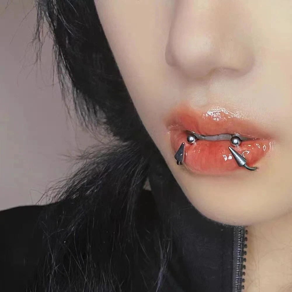 1pcs ou 6pcs Sorriso Piercing Jóias para Boca 16G Vampire Fangs Estilo  Piercing Aço Inoxidável Tigre Dentes Lip Piercing Jóias - AliExpress, image size:1000x1000