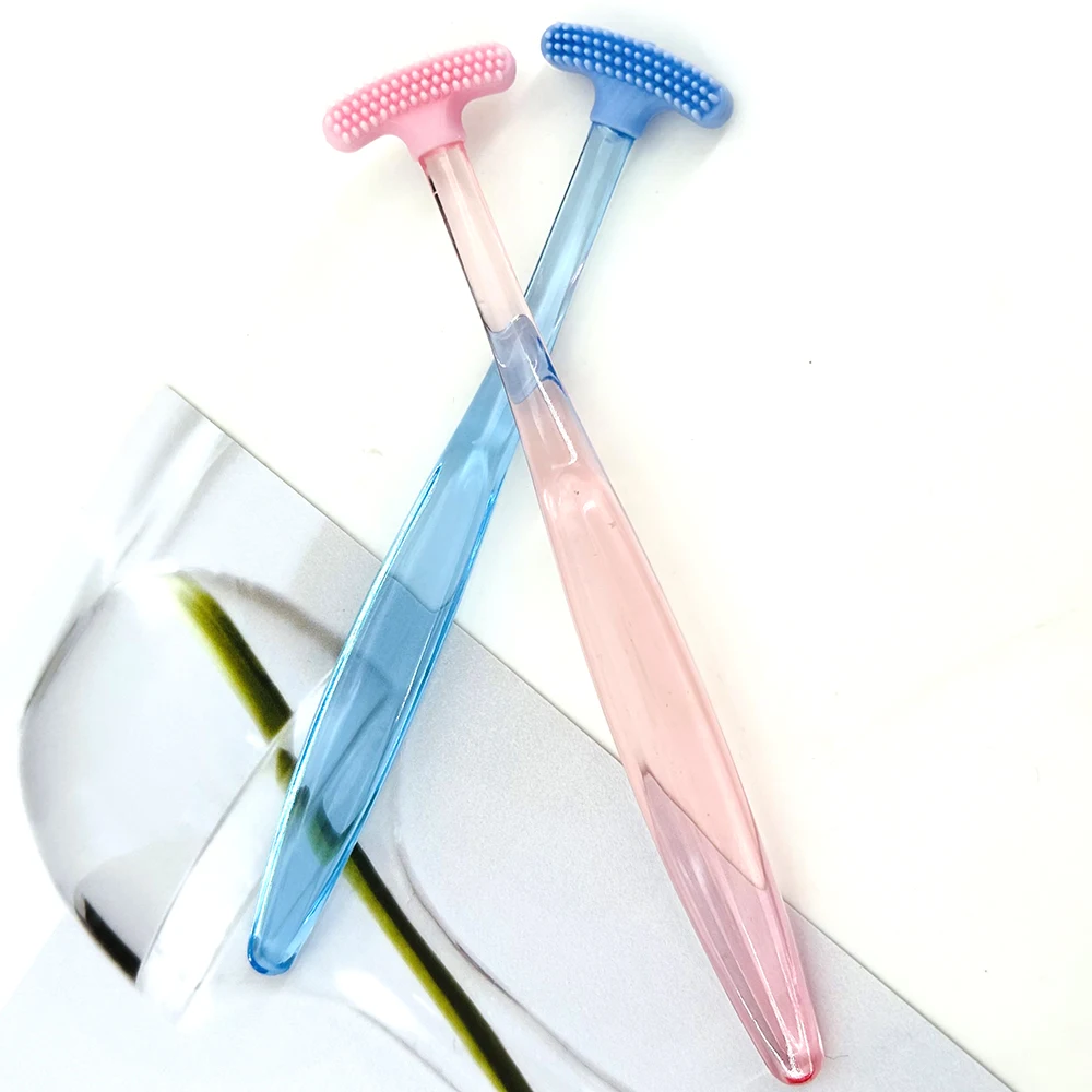 Puliscilingua in silicone e detergente orale per alito fresco_voghion.com