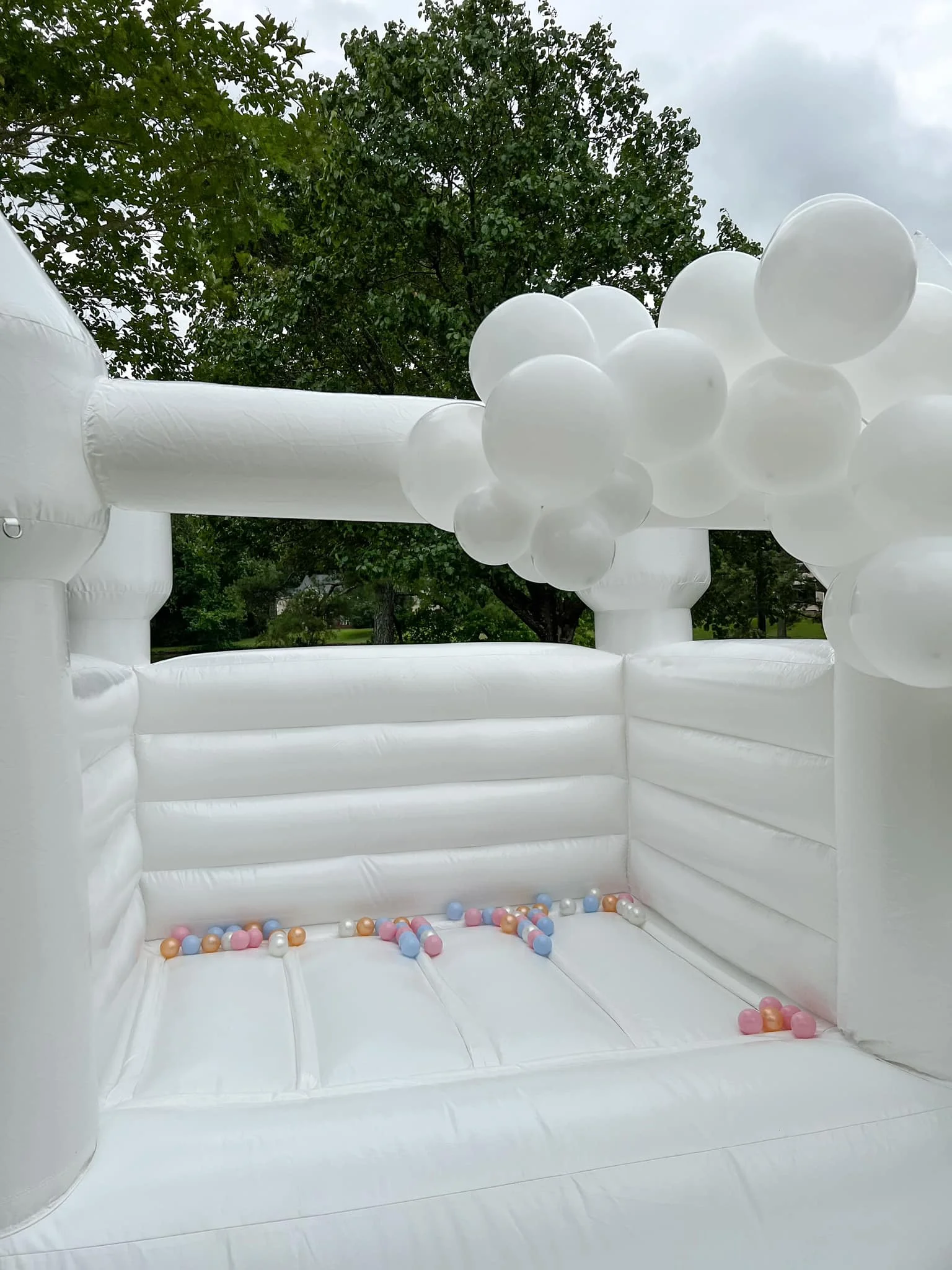 Mini White Color PVC Inflatable Bounce House Bouncy Castle with Water Pool Ball Pit 3