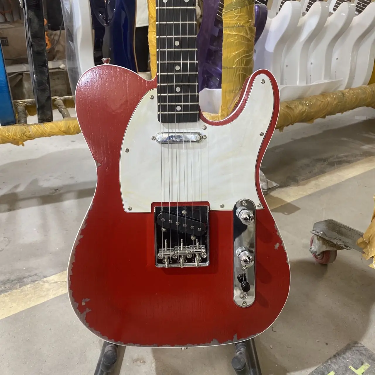 

Relic Tele электрическая гитара, пепельный корпус, розетка из красного дерева, двойной переплет красного цвета, Высококачественная гитара, бесплатная доставка