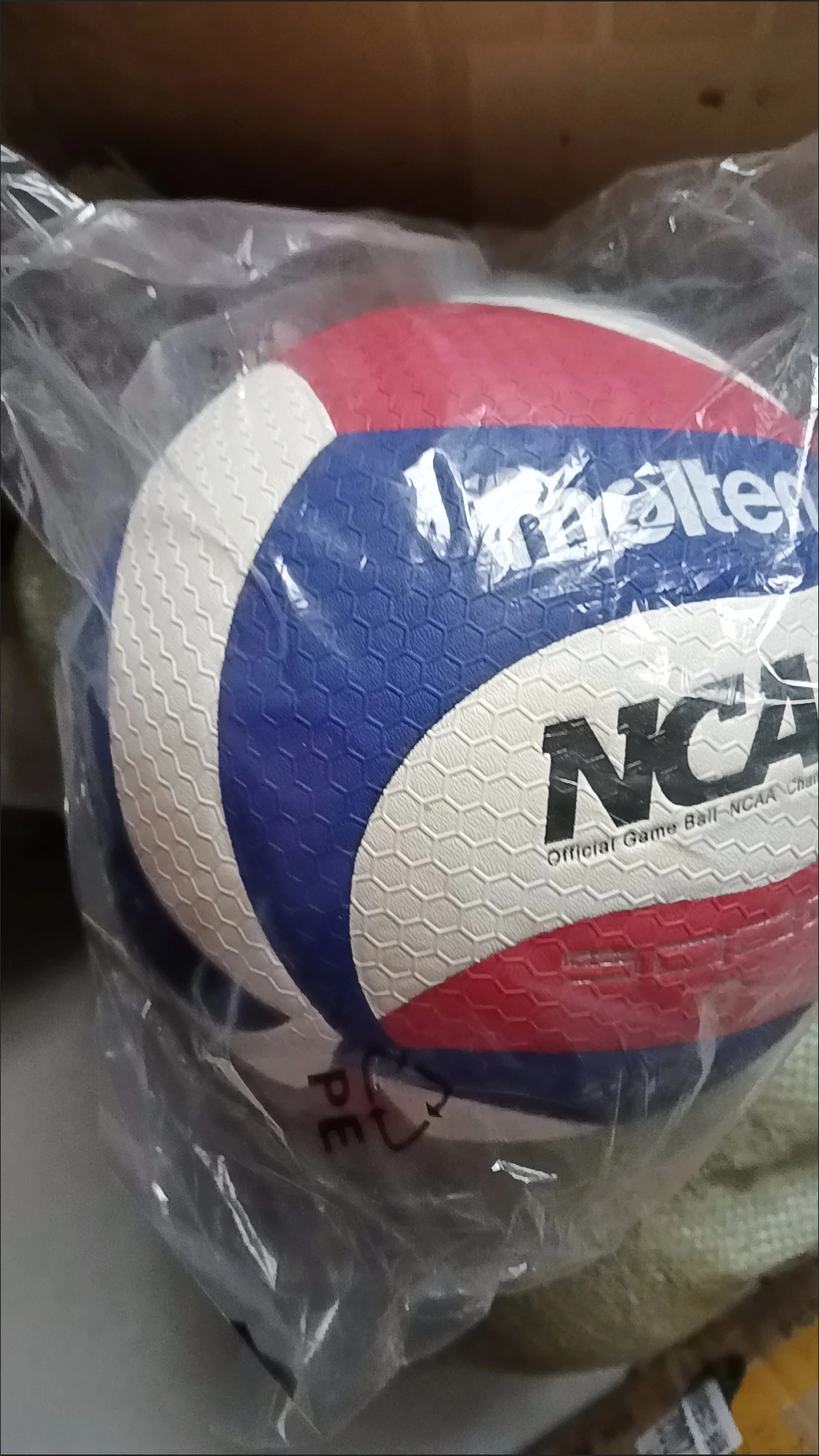 MOLTEN USA NCAA 5000 OFFICIAL GAME BALL NCAA CHAMPIONSHIPS VOLLEYBALL