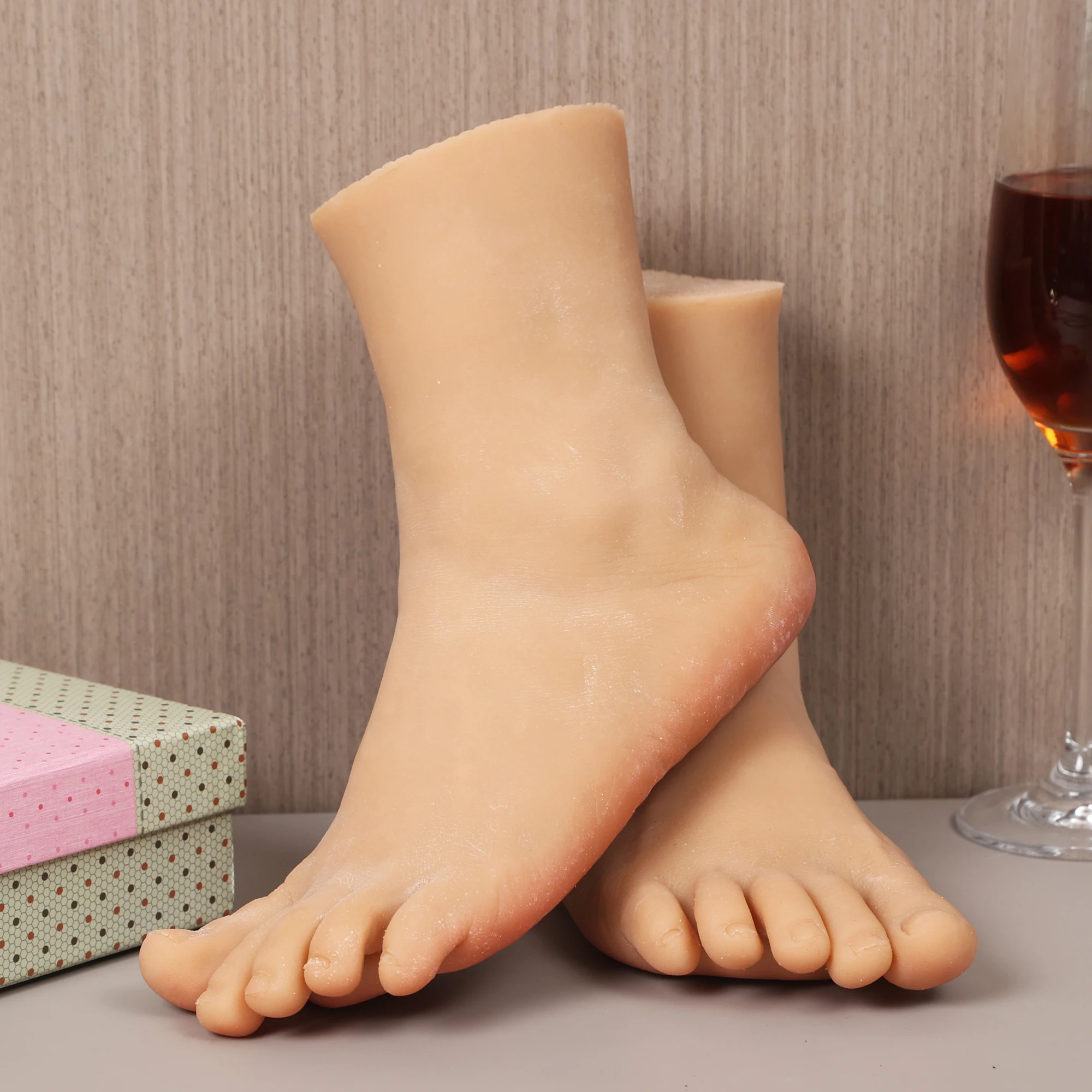 36E 현실적인 남성 실리콘 발 모델 1:1 스케일 마네킹 발 보석 신발 사진 소품 발 페티쉬 수집품