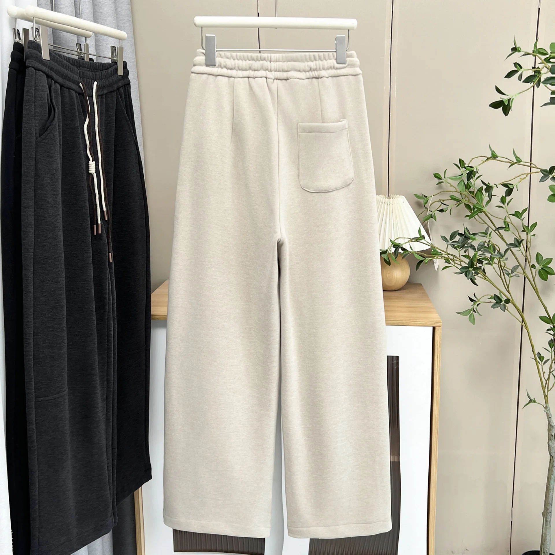 XXXXL Fashion Plus Size Women's Straight Leg Pants Autumn And Winter New Fleece Drawstring Elastic Waist Casual Trousers 808