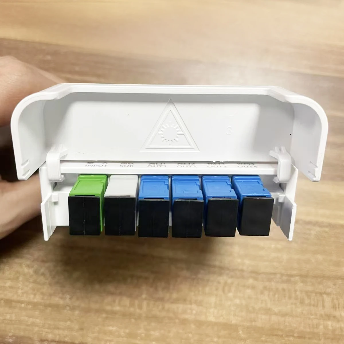 2115 Indoor Optical Router 1x4 Optical Fiber Terminal Box Panel with Splitter-Fibre Optic Distribution Panel Box