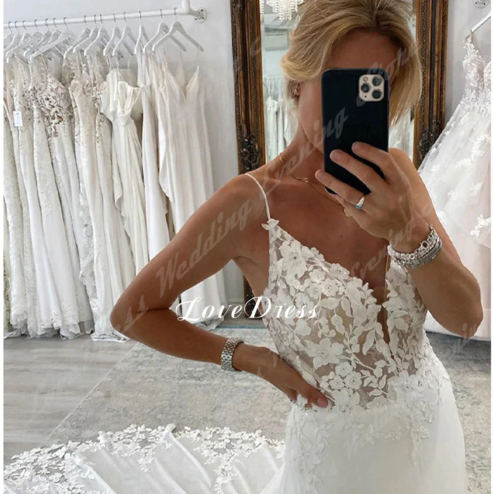 Customized Elegant Deep V Neck Wedding Dress 2025 Lace Appliques Backless A-Line Wedding Gown Sleeveless Tulle Vestido De Noiva 3