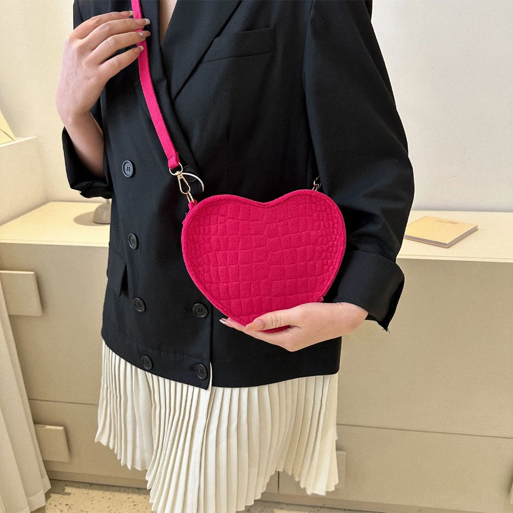 Women Heart-shaped Crossbody Bag Luxury Designer Felt Shoulder