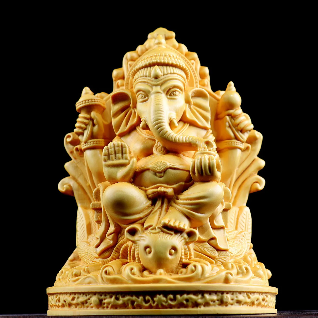 

Boxwood carvings Thai elephant god ornaments Solid wood elephant trunk Wealth Protector style living room entrance Buddha statue