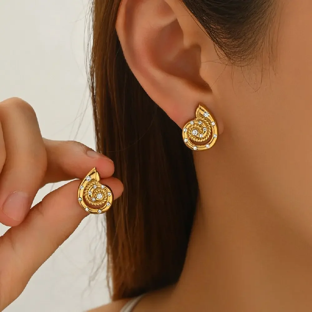 Elegant Conch Shells Seashell Ear Studs Unique Marine Inspired Spiral Earrings Hypoallergenic Lightweight Summer Beach Jewelry