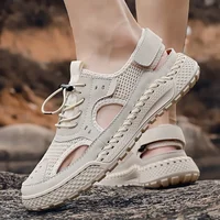 Sandales creuses en cuir faites à la main pour hommes, casquette Parker, chaussures de plage en maille, sports de plein air, loisirs, marée d'été, nouveau style, 2024 5