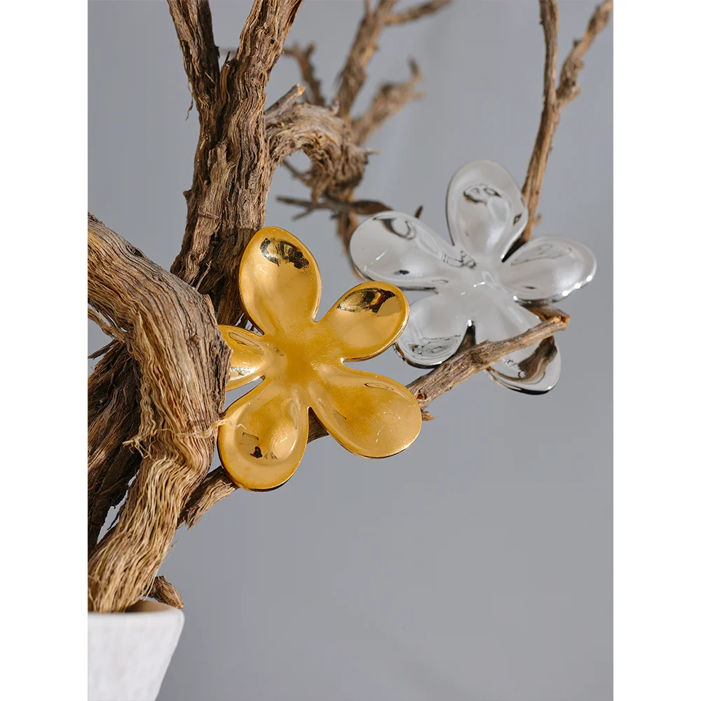 Yhpup Stainless Steel Flower Brooches for Women