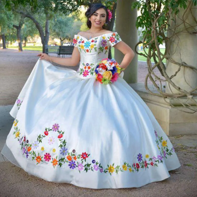 Vintage Chinese embroidery Flowers Bow Off Shoulder Wedding Dresses Ball Gowns 2024 Sweep Train Bridal Gowns vestidos de novia