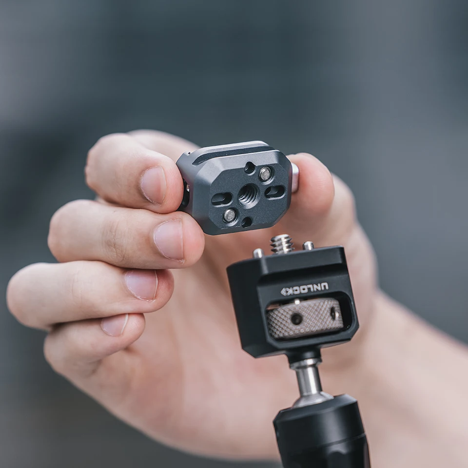 Ulanzi FALCAM F22 Quick Release Tripod Adapter