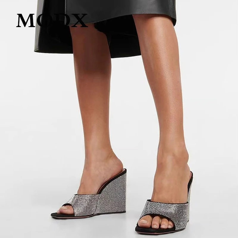 

Full Rhinestones Wedges High Heels Large Size 2023 New Square Head Crystal Runway Slippers Female Open Toe Solid Color Sandals