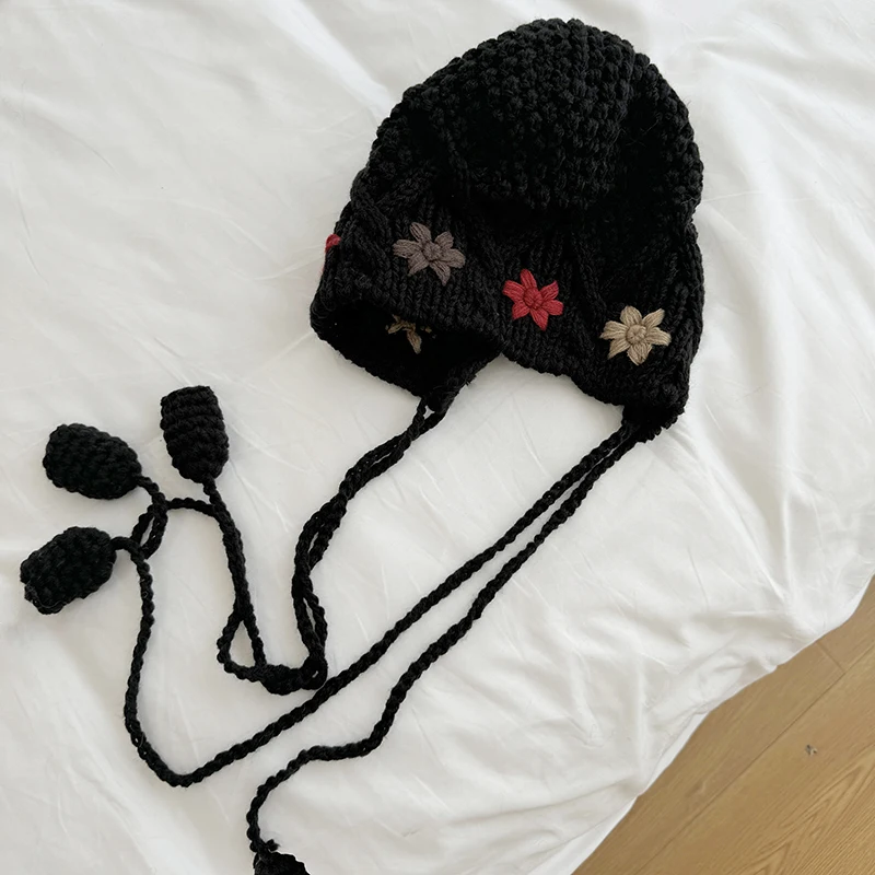 Hand Woven Tassel Wool hat For Women In Autumn And Winter Fried Dough Twists Tassel Red Baotou Hat For Winter Ear Protection Hat