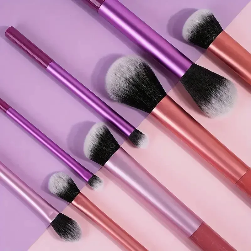 Festive 8-Piece Soft Synthetic Hair Makeup Brush Set