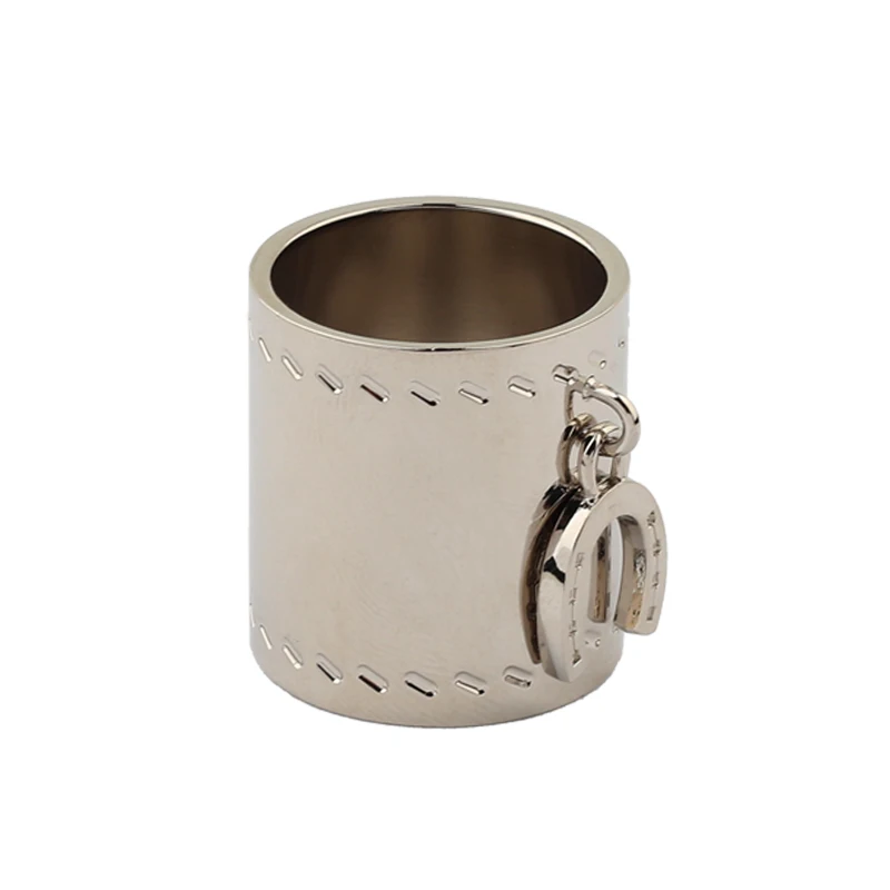 Рисунок 5 - Женский роскошный золотой шарф