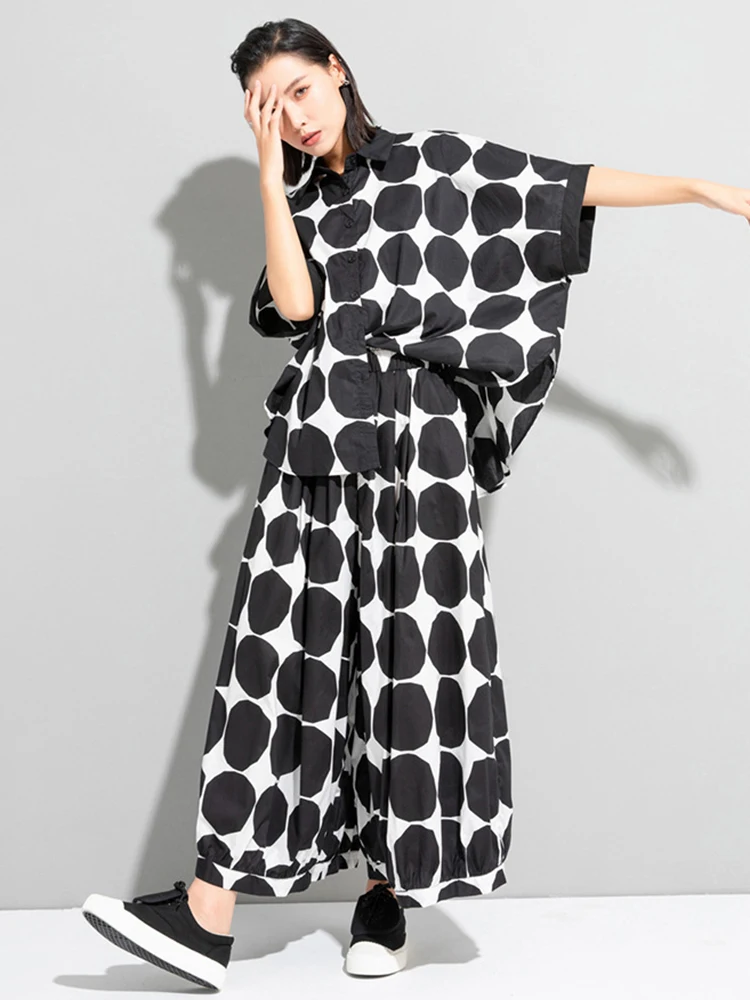 [EAM] High Elastic Waist Black Dot Printed Long Wide Leg Trousers New Loose Fit Pants Women Fashion Spring Autumn 2026 1DE6981