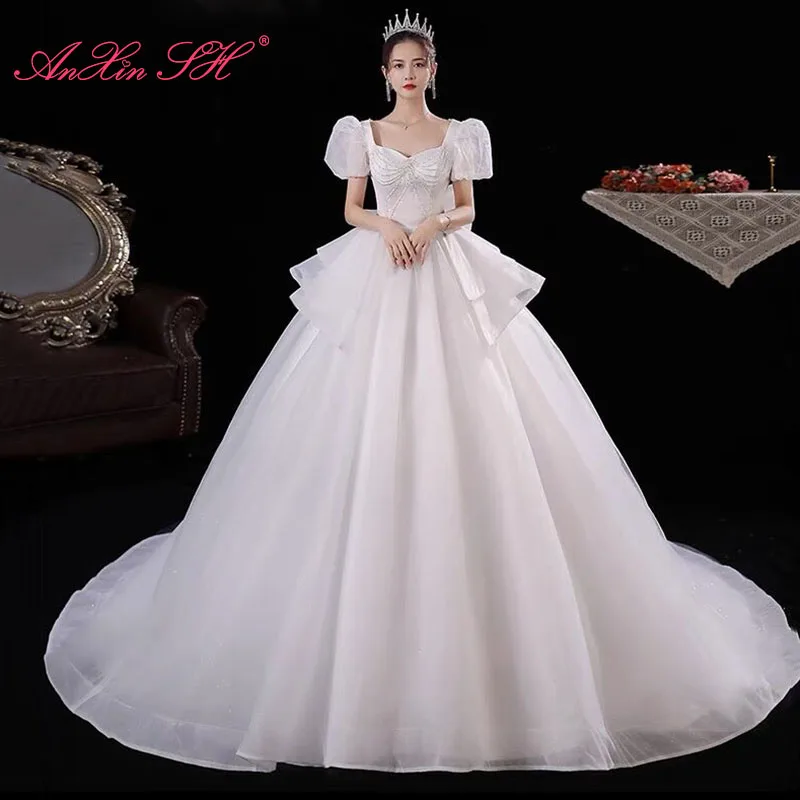 

AnXin SH princess white satin and lace wedding dress vintage beading pearls puff sleeve bride party ball gown wedding dress
