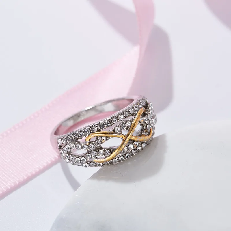 New Fashion Ladies Two Tone Infinity Shape Pave Shiny Zircon Ring Creative Personalized Inlaid Hollow Ring Jewelry Accessories