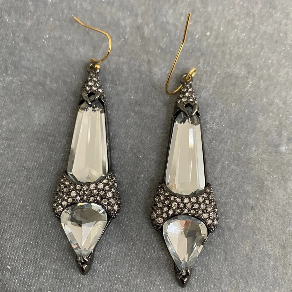 

Европейские и американские гениальные дизайнеры дизайнерские модные и большие серьги из драгоценных камней