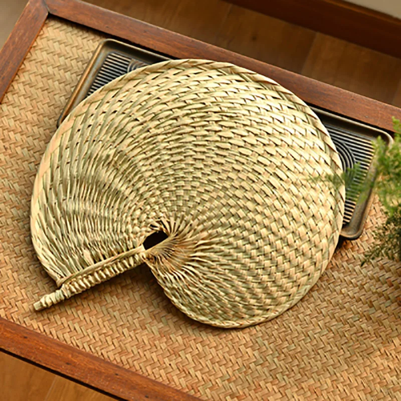 Handmade Straw Cooling Fan, Love Oval Shaped Hand Held Fan, Woven Cooling Fan for Home, Tearoom Decoration Ornaments, 1PC