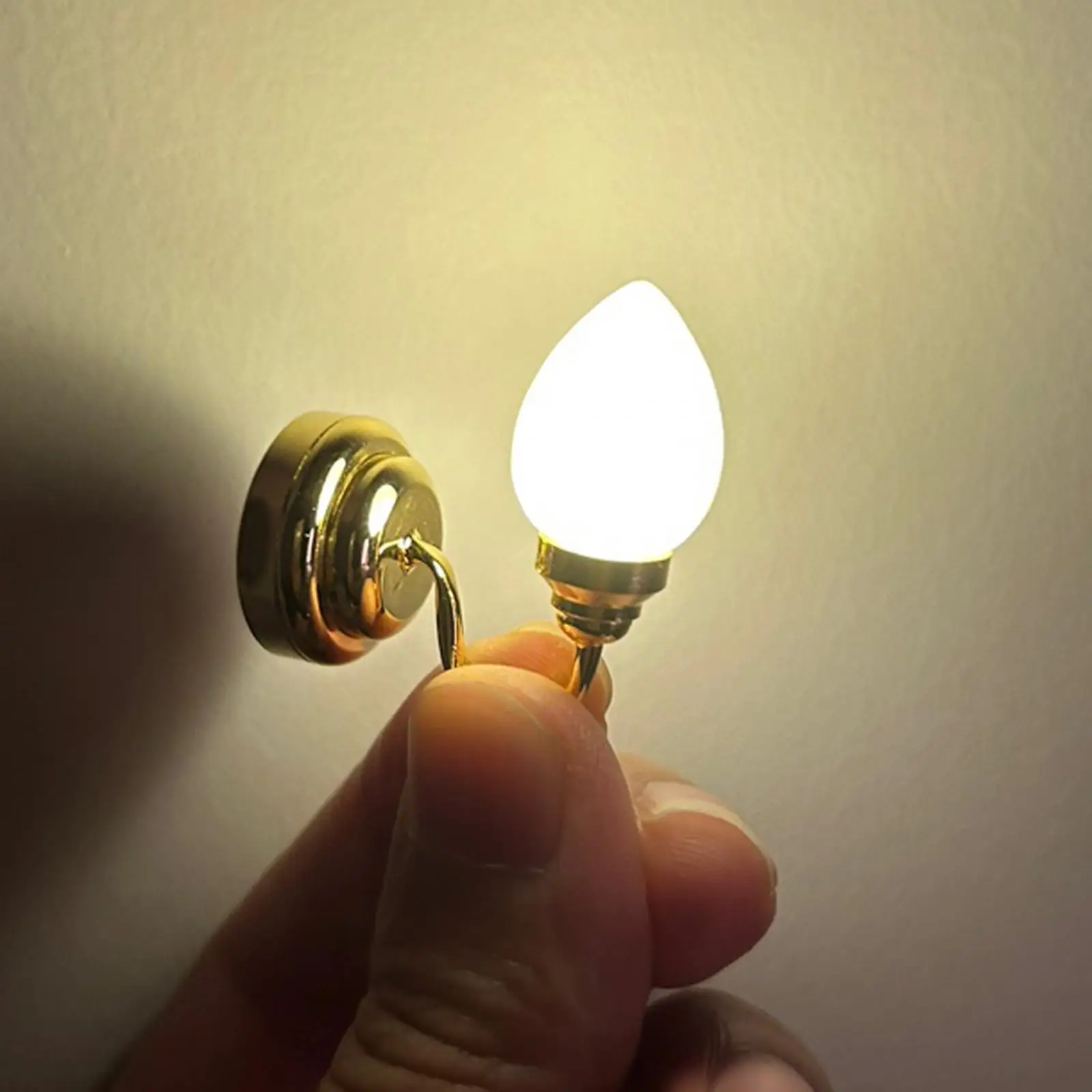 

Dollhouse LED Wall Sconces Living Room 1:12 Wall Lights Toys Wall Lamp Model