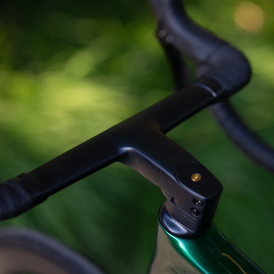 Avian Falcon II カーボンロードハンドルバー統合超軽量 T800