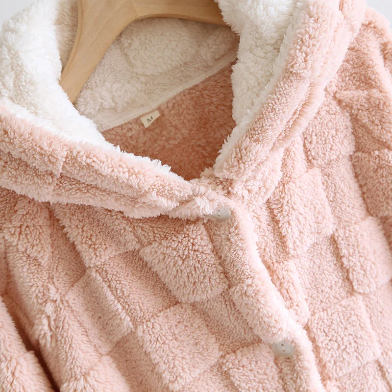 2026 New Autumn/Winter Couple Sleeping Robe, Fleece and Thickened Home Bathrobe, Men's and Women's Home Clothing Robe Bath Robe S10c8108326dc471795c92d945d553d9fz