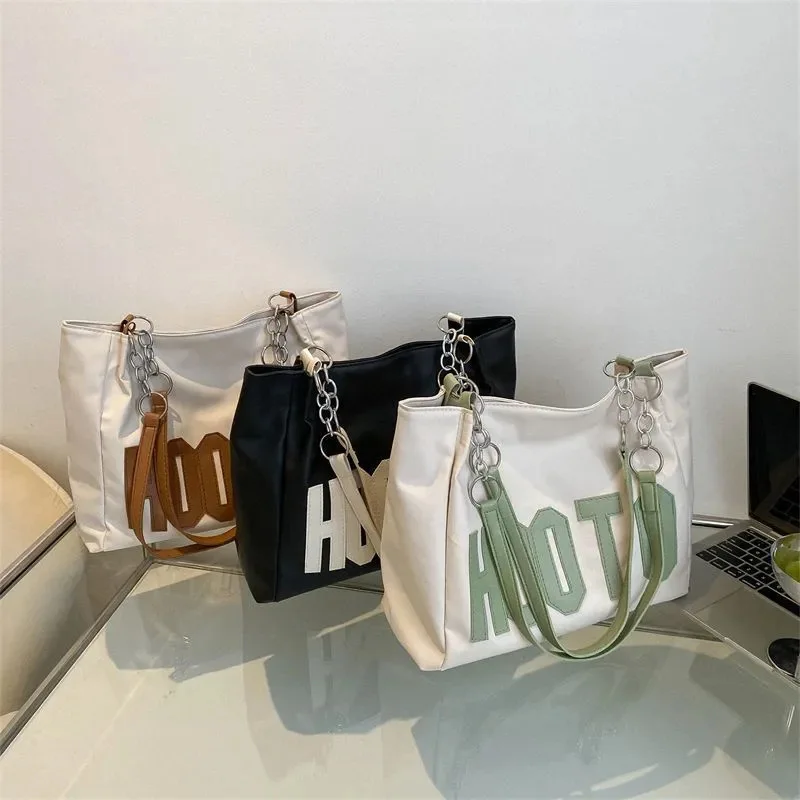 High quality bag for women in autumn and winter, new trendy and fashionable tote bag, versatile in ins, large capacity commuting