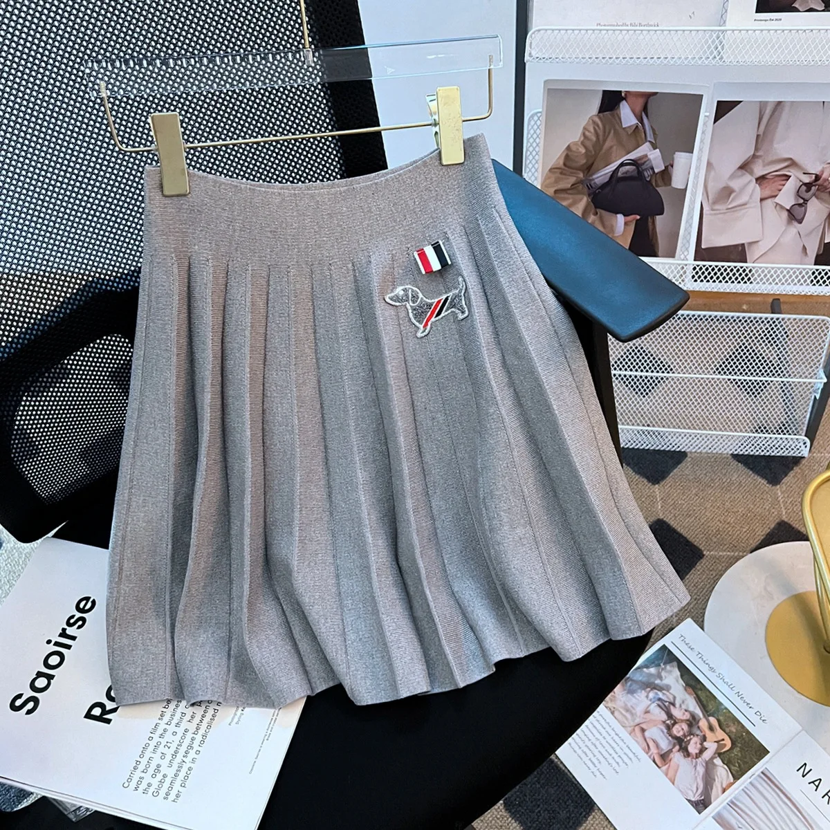 

Grey Pleated Skirt ,dog Embroidery Ribbon Academy Style Trouser Skirt