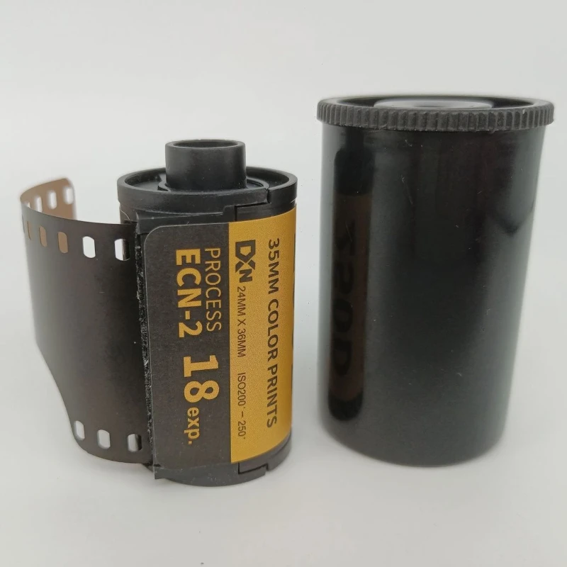 Color Print Film-35mm 8/18EXP Camera Color Film Roll 35mm ECN-2 color film Negative Film For 135 Cameras NT Type-135 Color