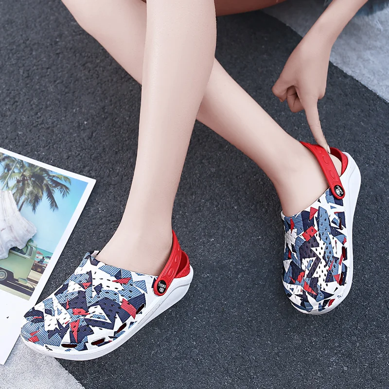 2023 womens casual Clogs Breathable beach sandals valentine slippers summer slip on women flip flops shoes home shoes for women