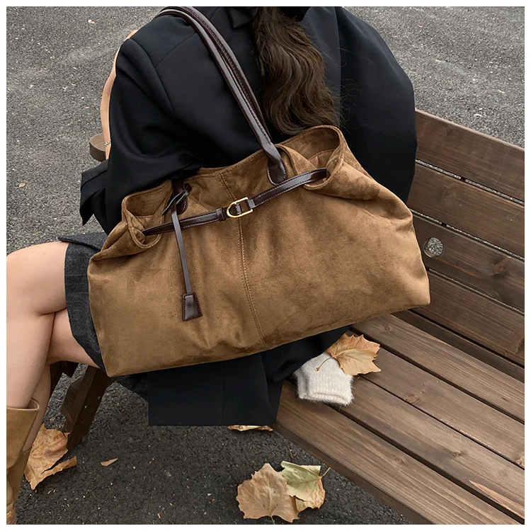 Women High Capacity PU Leather Design Square Underarm Shoulder Bag 2025 New in Trendy Female Retro Quality Handbags