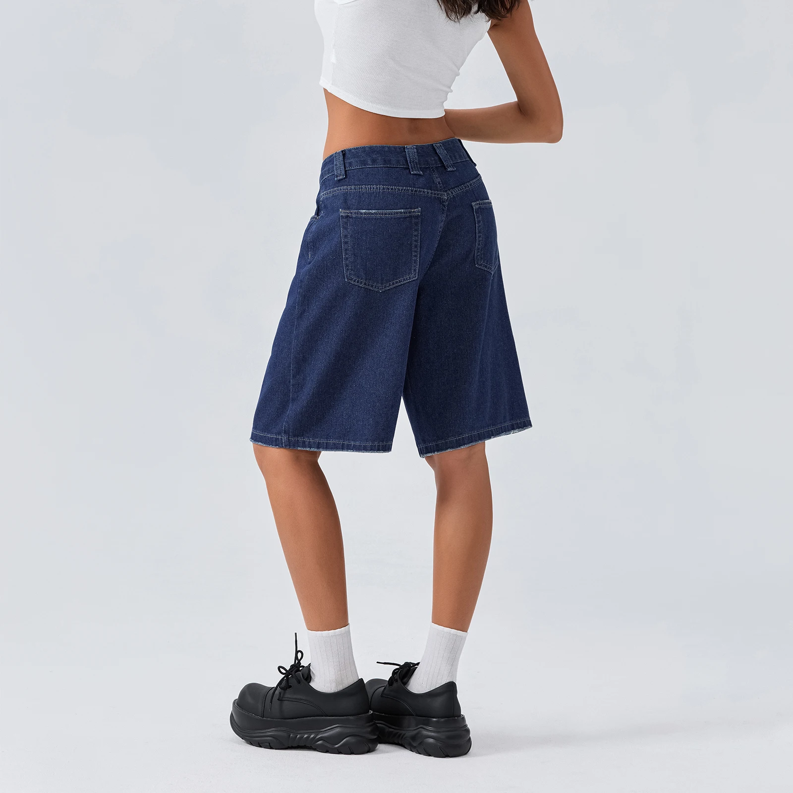 New Fashion Womens Knee Length Denim Shorts Loose Solid Color Low Rise Wide Leg Long Shorts With Pockets For Summer S-2XL