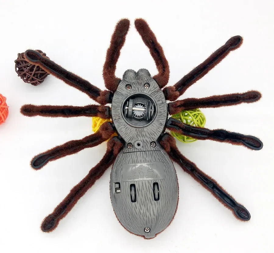 [Funny] Prank trick toy Infrared remote control flash spider animal toy Electronic pets RC simulation luminous tarantula model 4