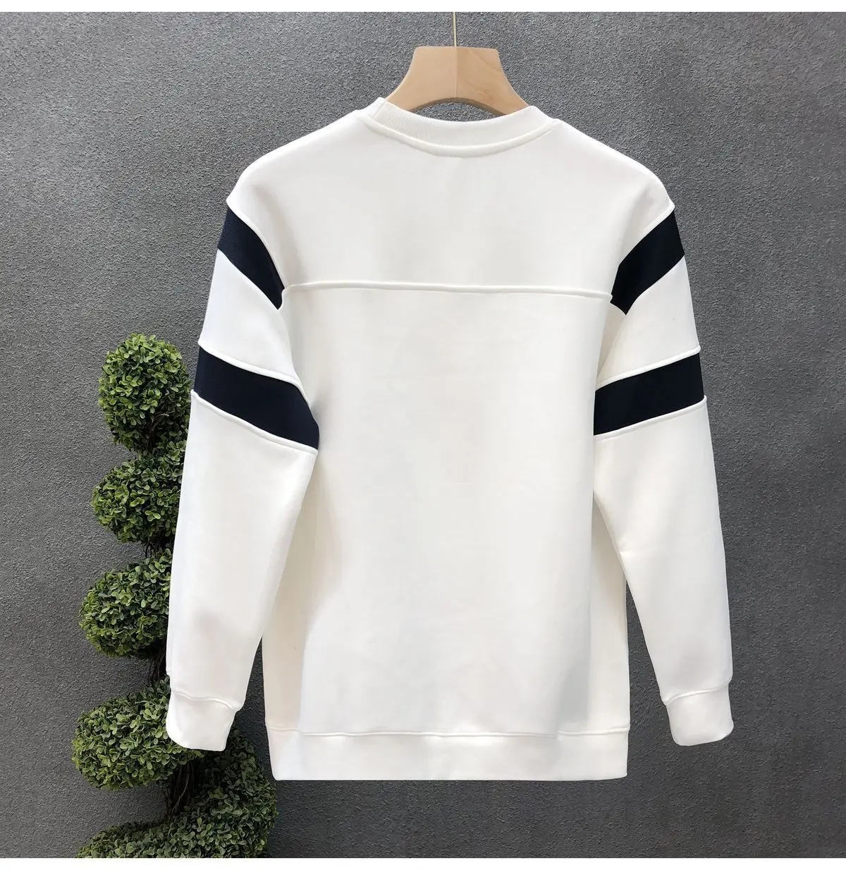 2023 Autumn and Winter Men's Versatile Casual Sweater Round Neck Pullover Long Sleeve Panel Comfortable Versatile Top