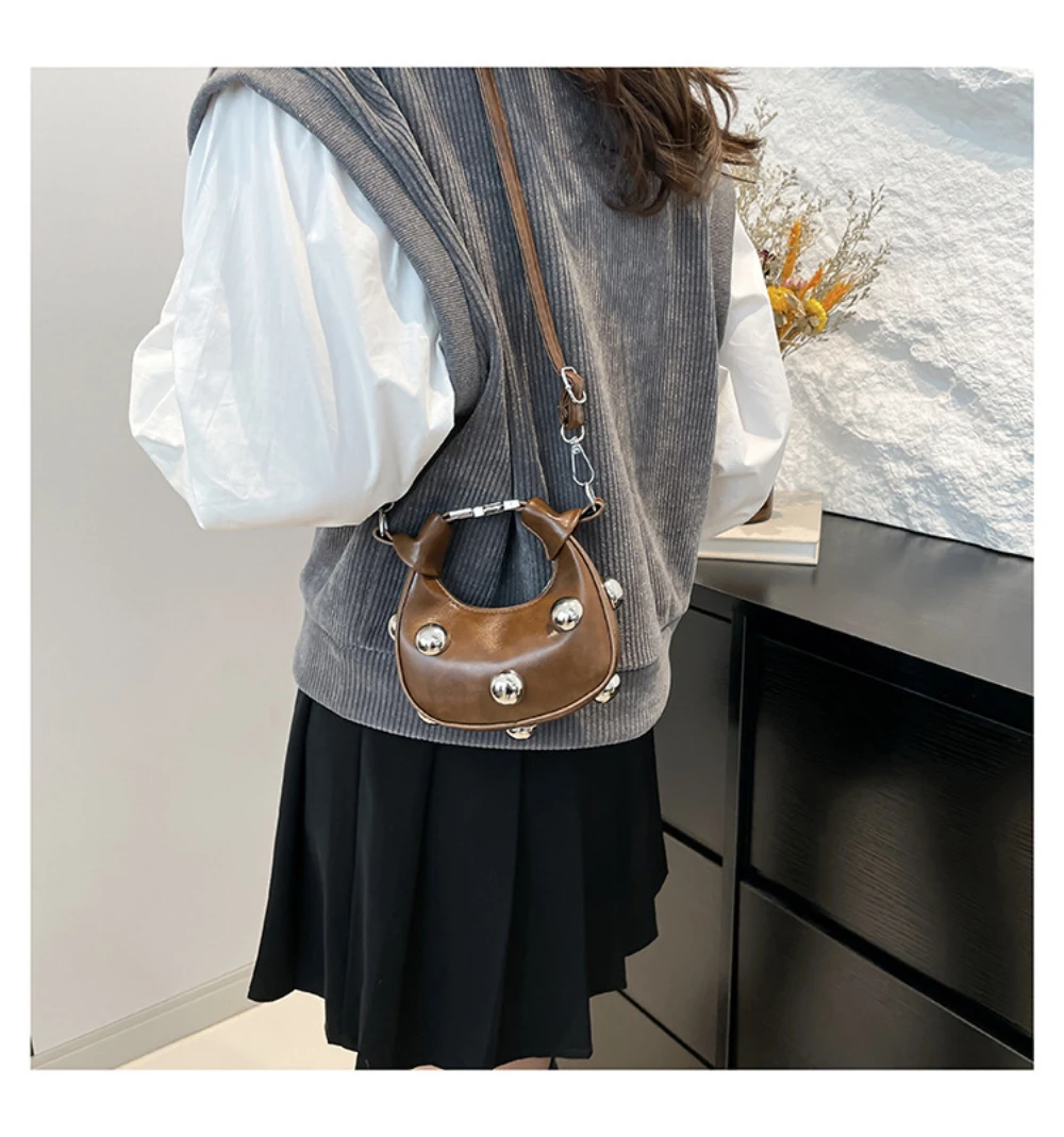 Fashion High-end Studded Shoulder Bag Mini PU Leahter Crossbody Bags Punk Design Female Adjustable Strap Handbags Zipper Clutch
