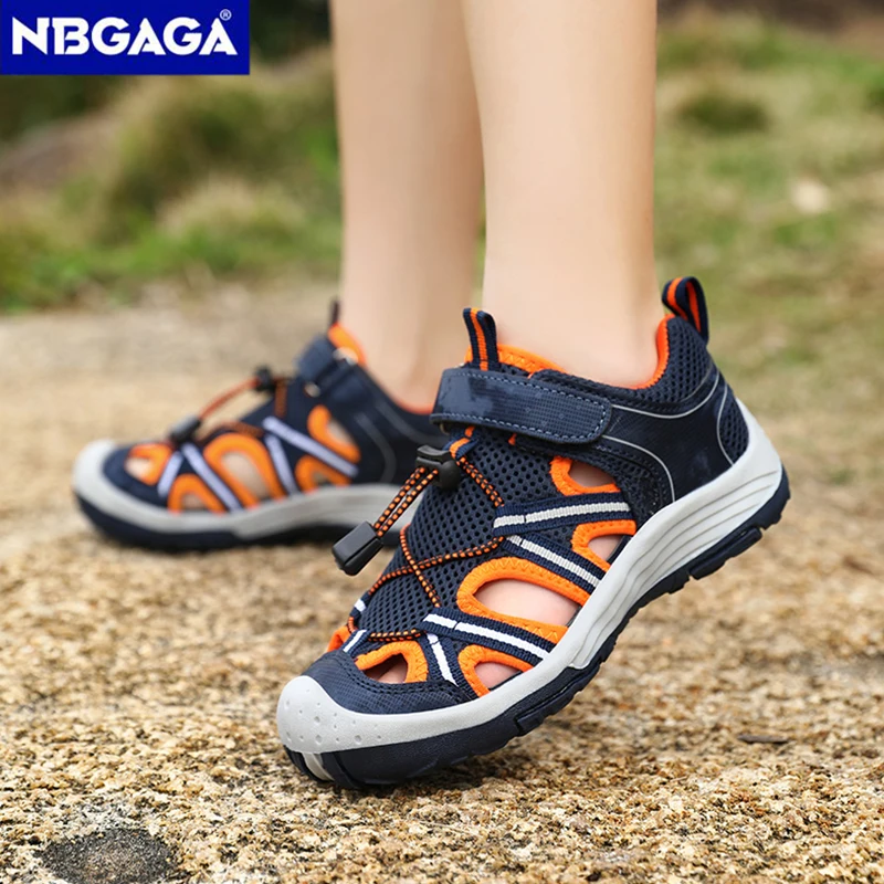 여름 통기성 어린이 캐주얼 비치 신발 어린이를위한 폐쇄형 발가락 샌들 소년 스포츠 운동화 크기 30-39