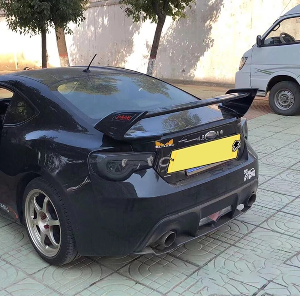 TRD GR 86用リアルーバー ブラック プラスチック